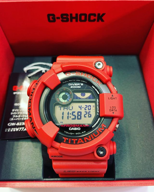 なんとか
追加1本入荷しました！
GW-8230NT-4JR
赤フロッグマン
¥77,000（税込）

#GW8230 #gshock #柿見時計店　#愛媛県大洲市　#frogman