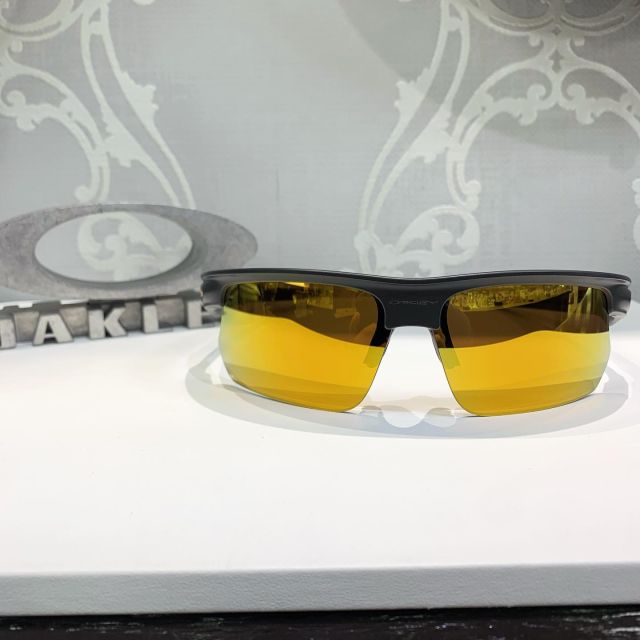 OAKLEY BISPHAERA
新作入荷しました！
0OO940012
フレーム:MATTE カーボン
レンズ:PRISM24K 偏光レンズ

#OAKLEY #柿見時計店　#偏光レンズ　#つり用サングラス　#野球用サングラス　#940012 #BISPHAERA